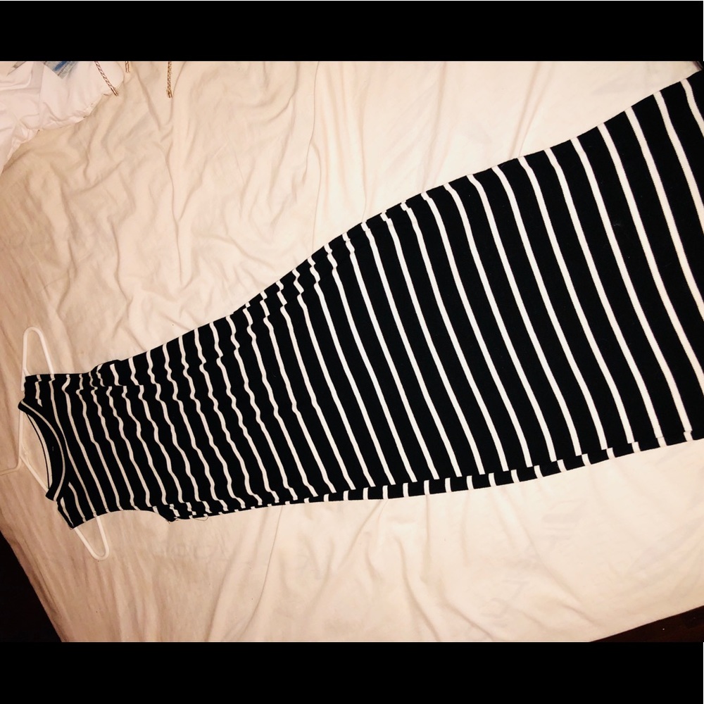 Long stripped body con dress